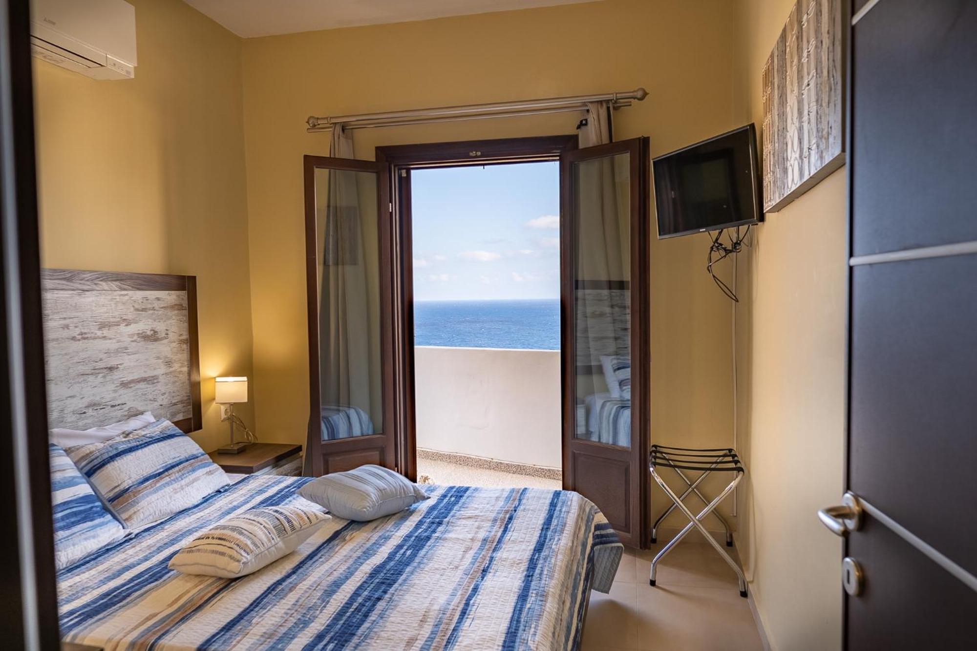 Theoxenia Kasos Luxury Apartments Panagia  ภายนอก รูปภาพ